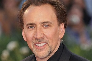 Nicolas Cage kauft 2.000 Dollar-Messer